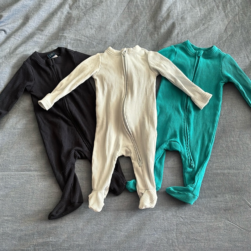 Old Navy Sleeper Set of 3, 0-3 Months